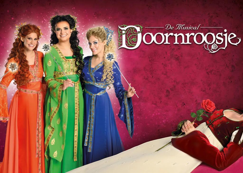 3 Tickets Musical Doornroosje k3 droomstoelen, Drie personen of meer, Mei, Arrangement