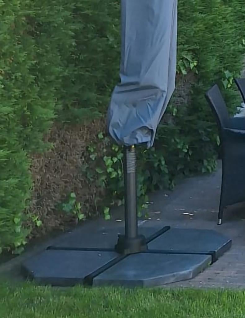 Base de parasol en pierre bleue, Enlèvement, Comme neuf, Moins de 1 mètre, Base de parasol