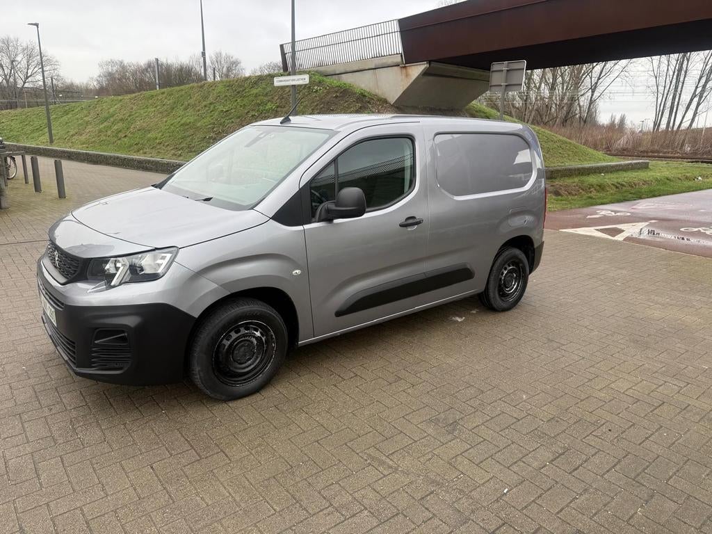 PEUGEOT PARTNER 1.5D 2020 105 000 KM AC NAVI INSPECTION EURO, Autos, Achat, Euro 6, 3 places, Boîte manuelle