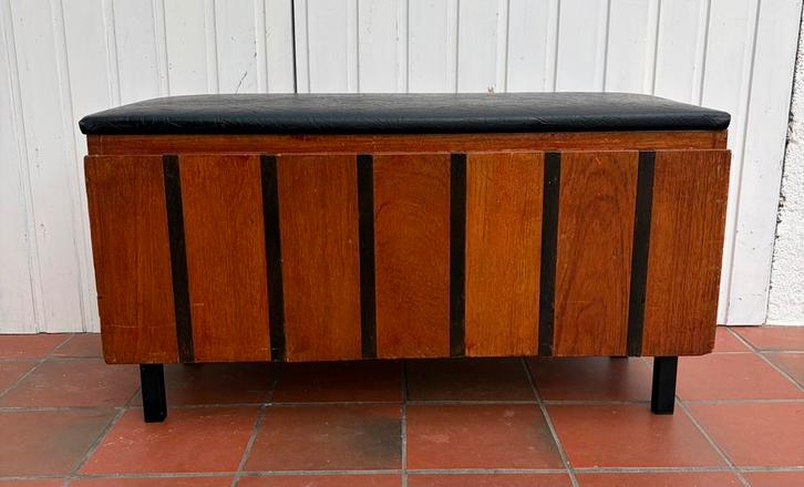 Coffre / banc vintage, Maison & Meubles, Accessoires pour la Maison | Coffres, Utilisé, Enlèvement