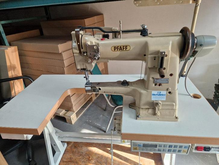 Pfaff 335-H3 – Vrijarm – Half Automaat–Volledig nagekeken 2, Hobby en Vrije tijd, Naaimachines en Toebehoren, Gebruikt, Naaimachine