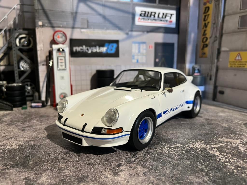 1:18 Porsche 911 RSR - nieuw in de doos, Hobby en Vrije tijd, Modelauto's | 1:18, Ophalen of Verzenden, Zo goed als nieuw, Auto