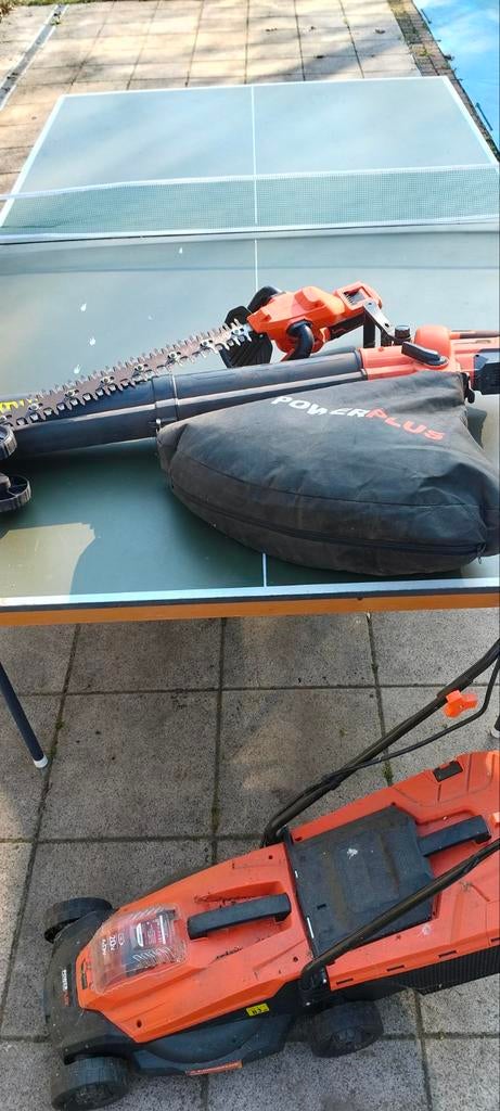 Grasmaaier hegge schaar en bladblazer, Enlèvement, Comme neuf, Tondeuses à gazon sur batterie, Powerplus