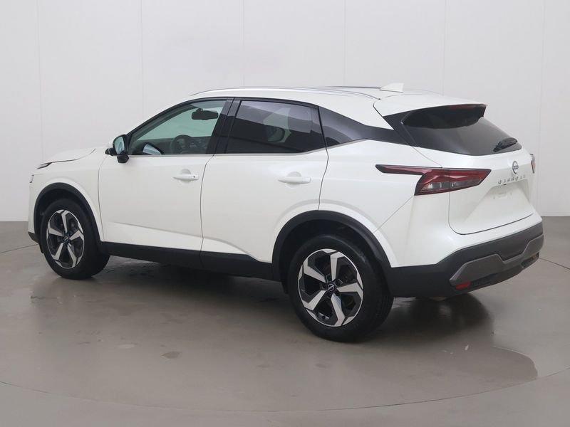 Nissan Qashqai 1.3 dig-t n-connecta xtronic 158 AT, Gebruikt, 4 cilinders, Overige bekleding, Wit