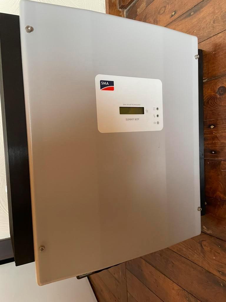 Omvormer zonnepanelen SMA Sunny Boy, Ophalen, Zo goed als nieuw