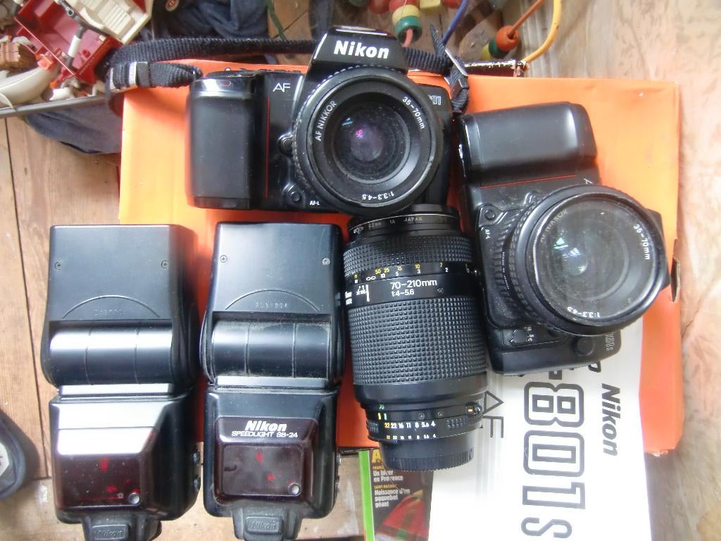 lot Nikon f-801/801s + sb 24, TV, Hi-fi & Vidéo, Appareils photo analogiques, Enlèvement, Utilisé, Reflex miroir, Nikon