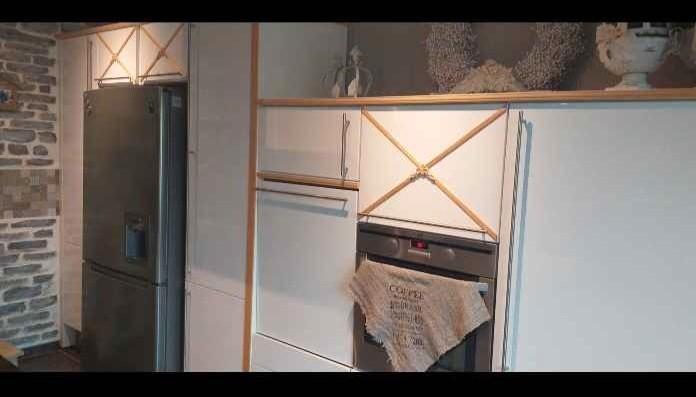 Cuisine équipée, Maison & Meubles, Cuisine | Cuisines complètes, Utilisé, Autres types, Blanc, Granit ou Pierre, Avec îlot, Enlèvement