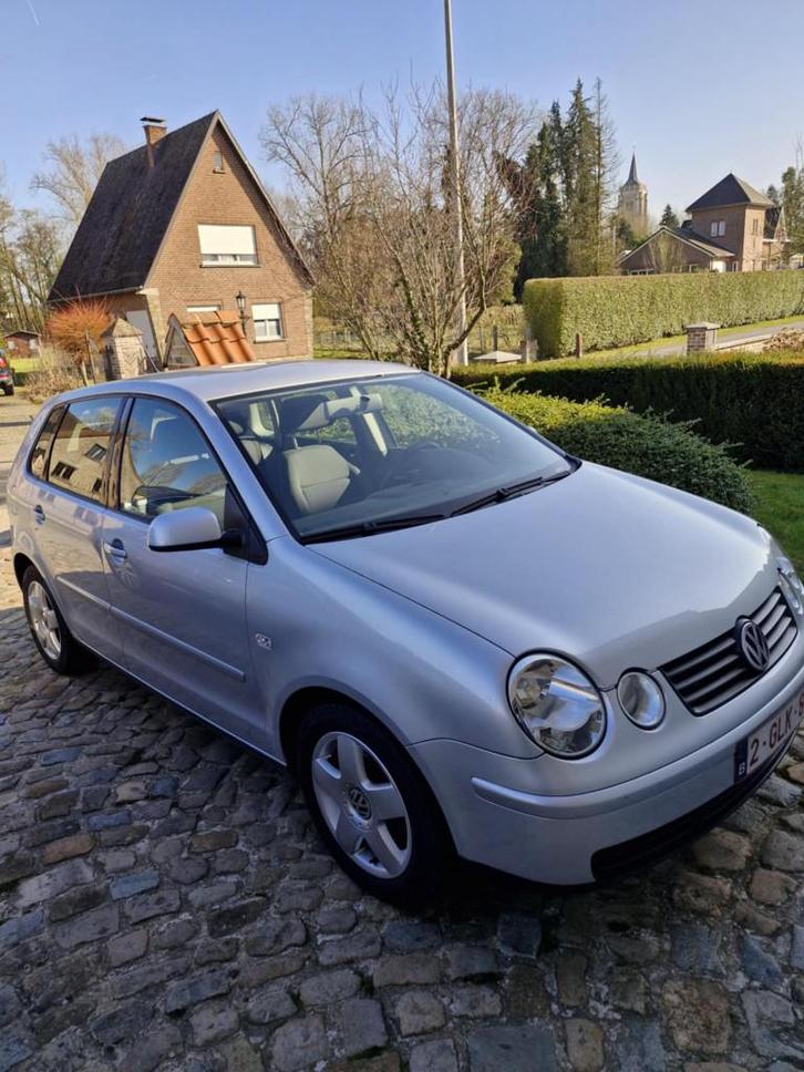 Volkswagen Polo 1.2 Essence — 130 000 km — Inspection 3/2027, Autos, Volkswagen, Particulier, Polo, Airbags, Air conditionné, Alarme