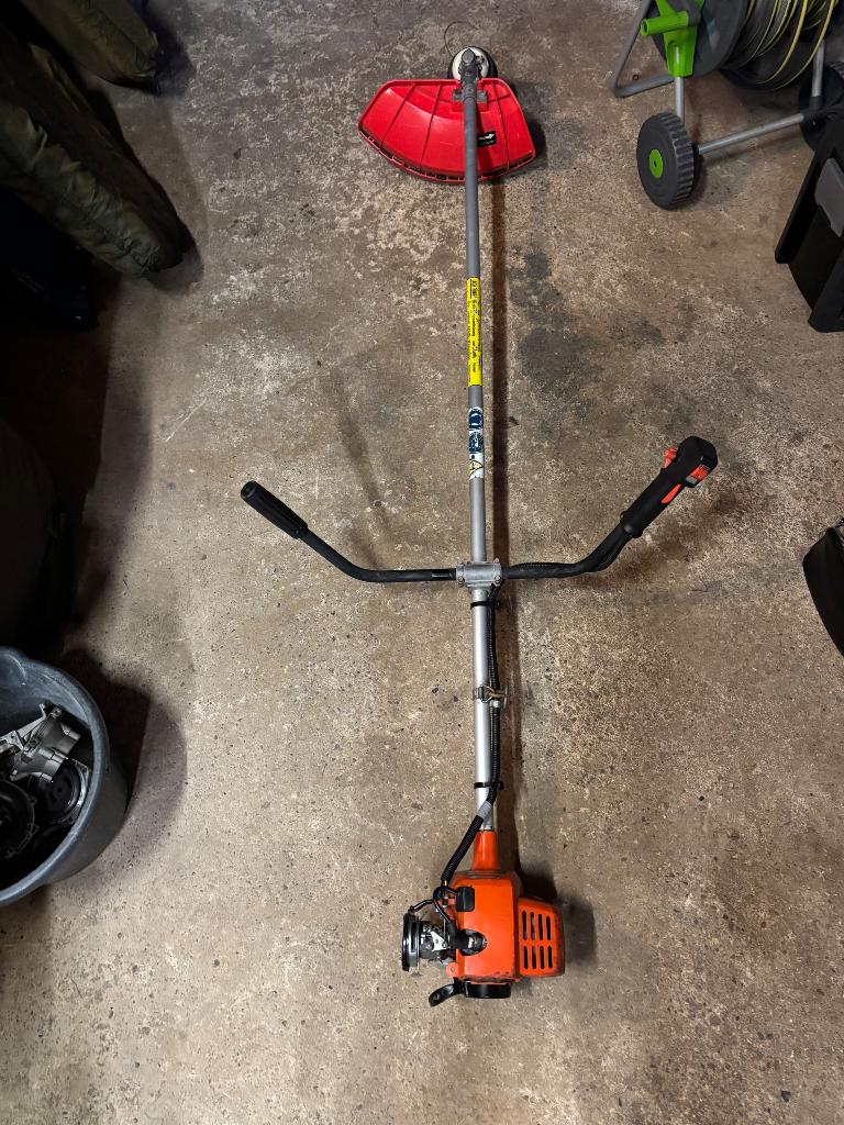 Bosmaaier ECHO SRM-2010, Jardin & Terrasse, Enlèvement, Utilisé, Essence, Echo