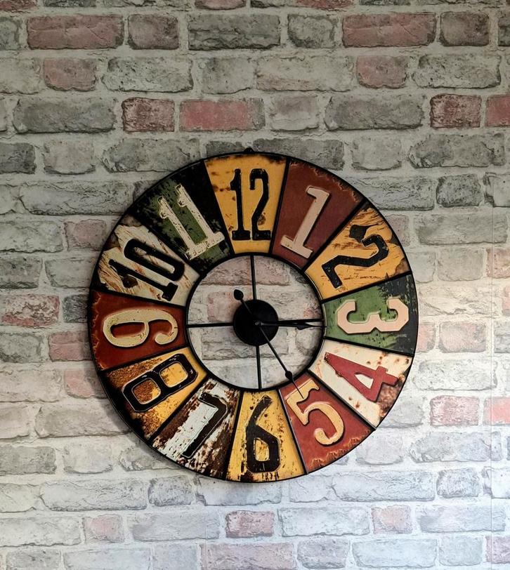 Retro-moderne klok - 60 cm in zeer fijn metaal, Huis en Inrichting, Woonaccessoires | Klokken, Ophalen