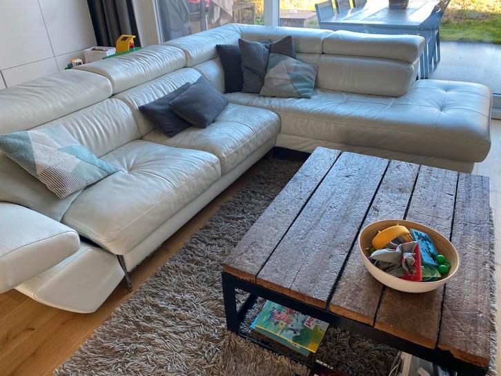 GRATIS witte lederen zetel, Huis en Inrichting, Zetels | Complete zithoeken, Gebruikt, Leer, Ophalen