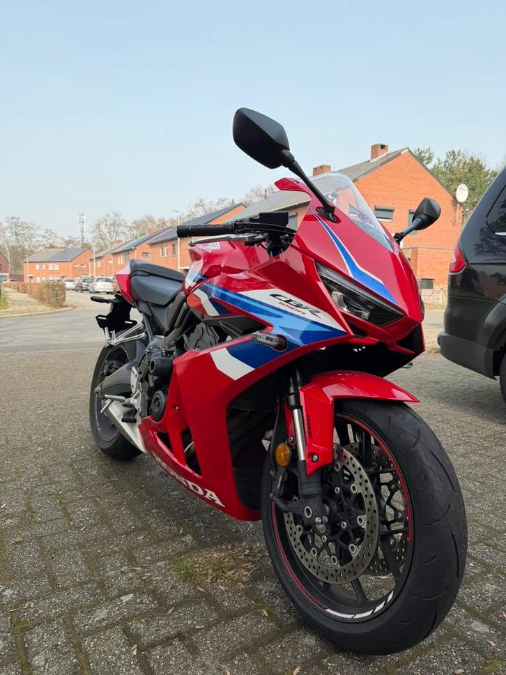 Honda CBR650R E-Clutch, 2500 km, 2024, Motoren, Motoren | Honda, Particulier, Super Sport, meer dan 35 kW, 4 cilinders, Motorrijbewijs A