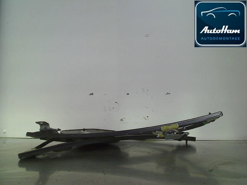 VITRE MECANISME AVANT DROIT Golf V (1K1) (|1K4837402E|), Autos : Pièces & Accessoires, Dhr. J. Ham, Volkswagen, Administratie@autoham.nl