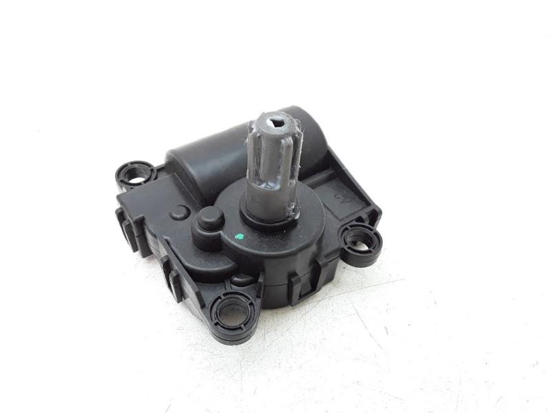 KACHELSTELMOTOR Hyundai Tucson (TL) (|D332NFFAA01|), Auto-onderdelen, Airco en Verwarming, Hyundai, Gebruikt