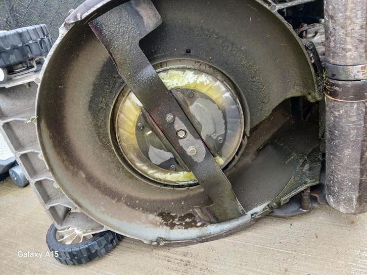 Grasmaaier iseki, Tuin en Terras, Grasmaaiers, Ophalen