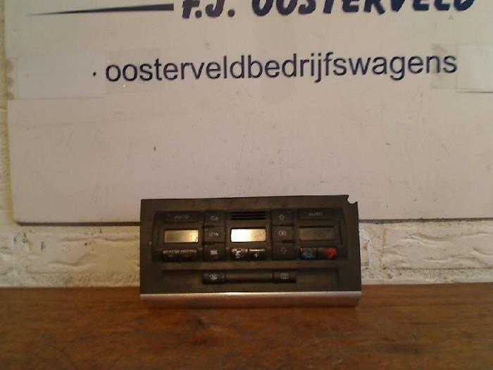 Panneau de commandes chauffage d'un Audi A4, Autos : Pièces & Accessoires, Tableau de bord & Interrupteurs, Audi, Utilisé, 3 mois de garantie