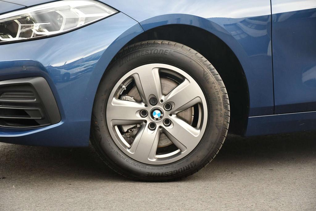 BMW 1 Serie 116 116i *LED*NAVI*CARPLAY*PDC*BLUETOOTH*ACTIVE, Auto's, Voorwielaandrijving, 1 Reeks, 3 cilinders, 1395 kg