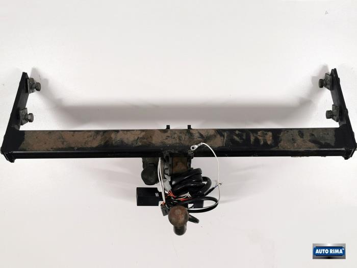 Crochet d'attelage d'un Volvo V60, -, 3 mois de garantie, -, -