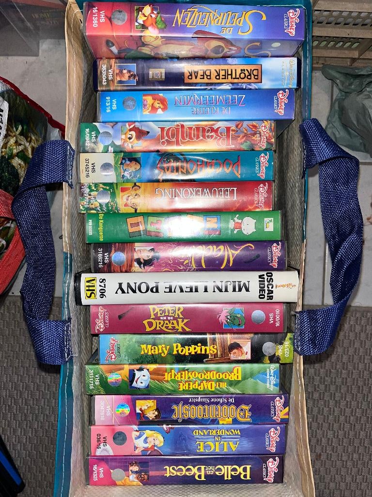 Groot lot VHS-cassettes, Cd's en Dvd's, VHS | Kinderen en Jeugd, Gebruikt, Tekenfilms en Animatie, Tekenfilm, Alle leeftijden