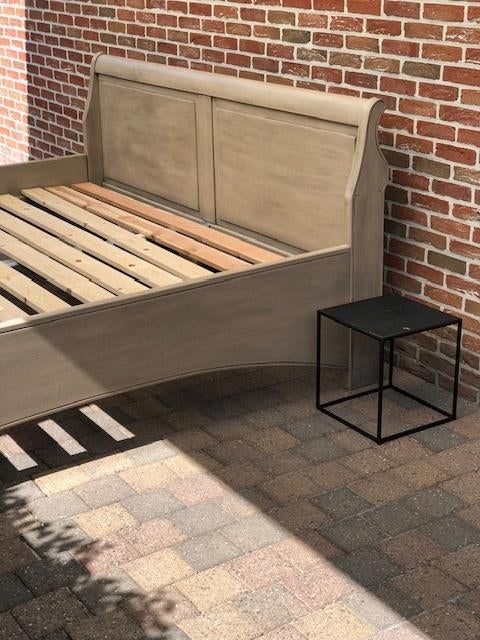 Bed 2 meter breedt, Huis en Inrichting, Slaapkamer | Bedden, Ophalen, Gebruikt