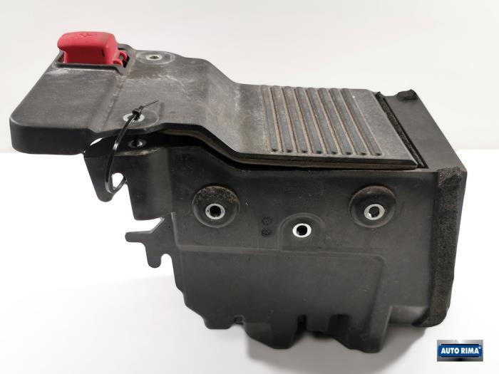 Accubak van een Volvo XC90, Auto-onderdelen, Carrosserie, Volvo, Gebruikt, 3 maanden garantie, Ophalen of Verzenden