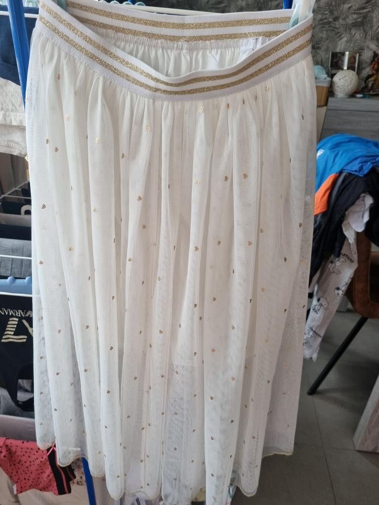 Lange witte rok maat 164, Ophalen