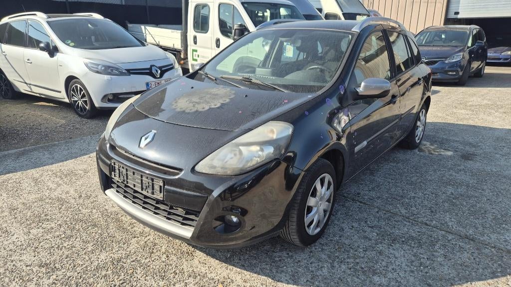 Renault Clio 3 phas2 1.2 Essence 145.000km Édition 20th 2011, Autos, Achat, Entreprise, Essence, Clio