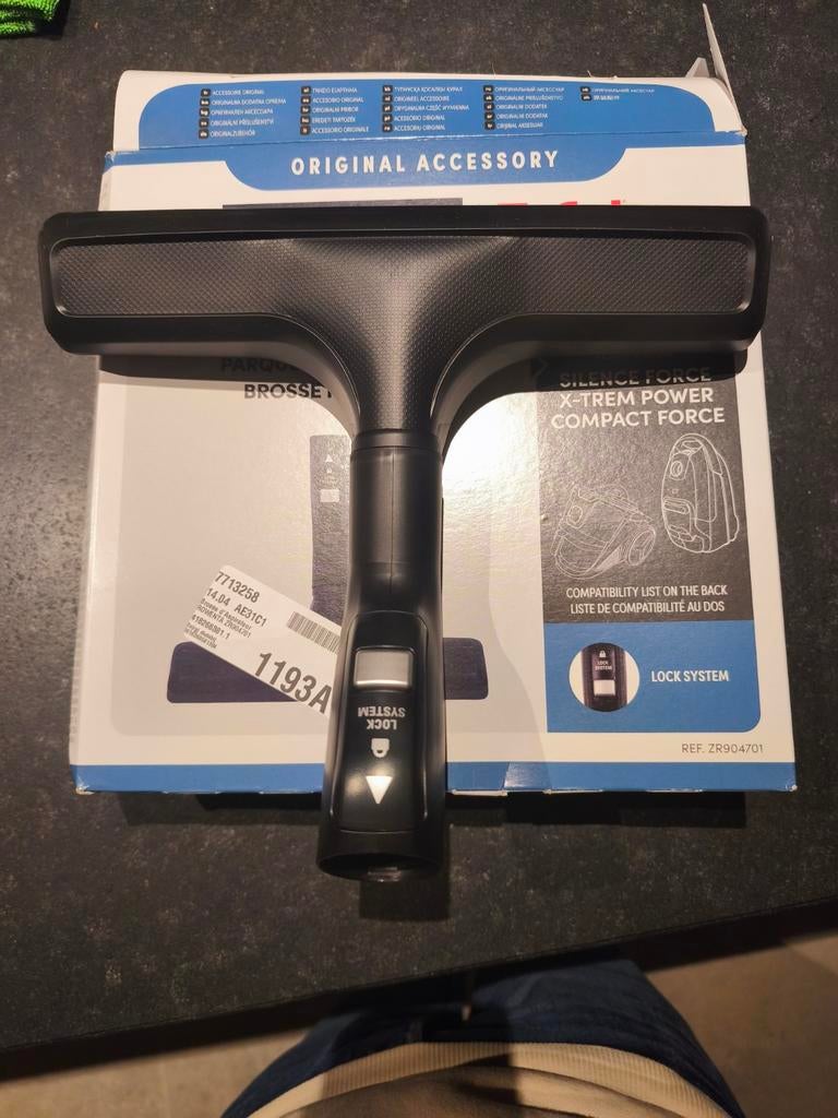 Ongebruikte parket borstel Rowenta, Enlèvement ou Envoi