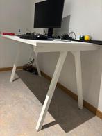 Wit bureau / tafel TROTTEN IKEA, Huis en Inrichting, Bureaus, Ophalen, Zo goed als nieuw, Bureau