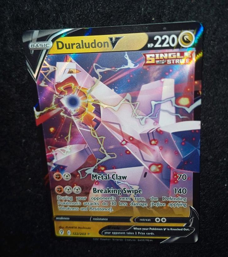 Modern Era: Duraludon V 122/203 Evolving Skies, Hobby en Vrije tijd, Verzamelkaartspellen | Pokémon, Ophalen of Verzenden