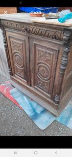 Meuble tête de lion, Ophalen