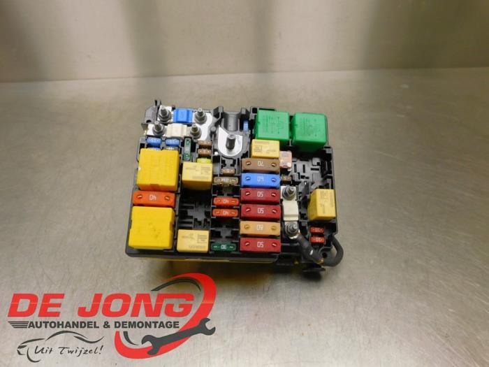 Boîte à fusibles d'un Peugeot 308, Autos : Pièces & Accessoires, -, 3 mois de garantie, Utilisé, -