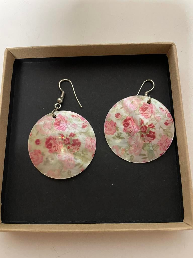 Leuke oorbellen, Handtassen en Accessoires, Oorbellen, Ophalen of Verzenden, Zo goed als nieuw