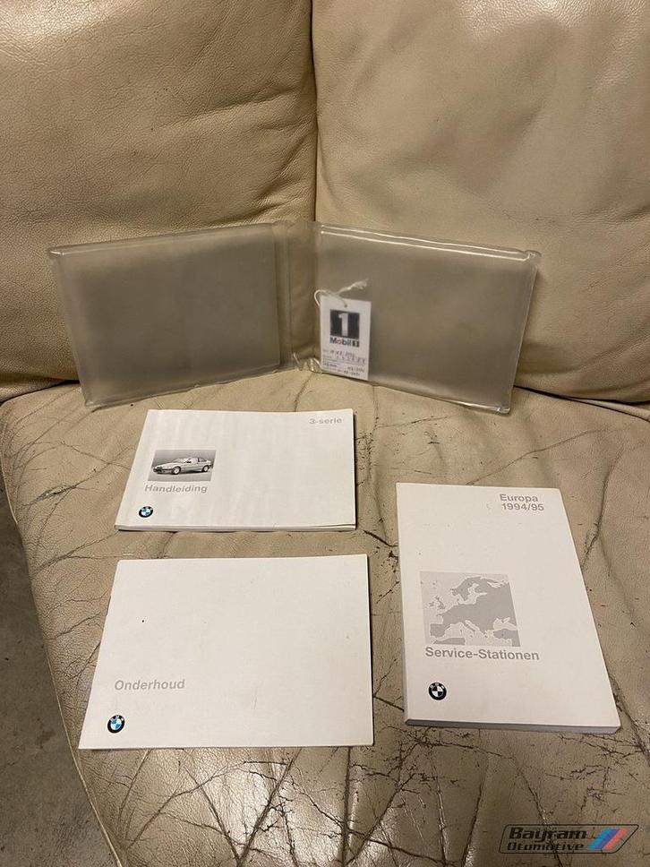Bmw E36 compact handleiding boekjes onderhoudsmap 3-serie ti, Auto-onderdelen, Interieur en Bekleding, BMW, Gebruikt, Ophalen of Verzenden