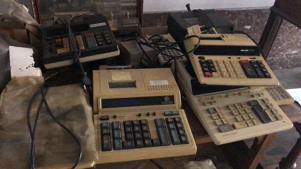 rekenmachines, dicteerapp, diskettes, enz..., Diversen, Rekenmachines, Ophalen, Gebruikt