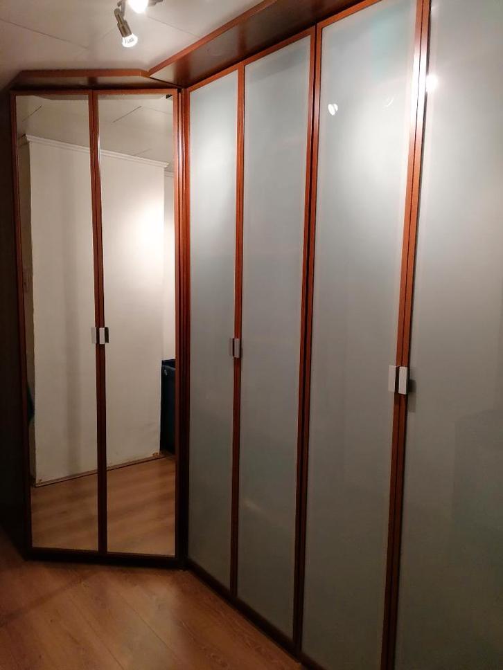 Deux armoires pratiques avec nombreux espaces de rangement, Maison & Meubles, Armoires | Penderies & Garde-robes, Utilisé, 200 cm ou plus