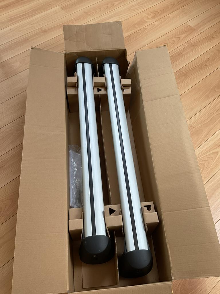 BARRES DE TOIT MERCEDES-BENZ — CLASSE C BREAK W206 (x2), Enlèvement, Comme neuf