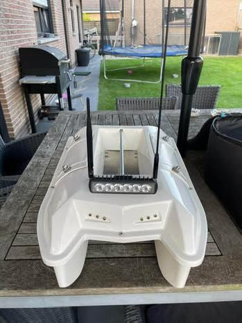 Voerboot alpa 200, dieptemeter toslon520, x-pilot gps toslon, Watersport en Boten, Ophalen, Zo goed als nieuw, Complete set