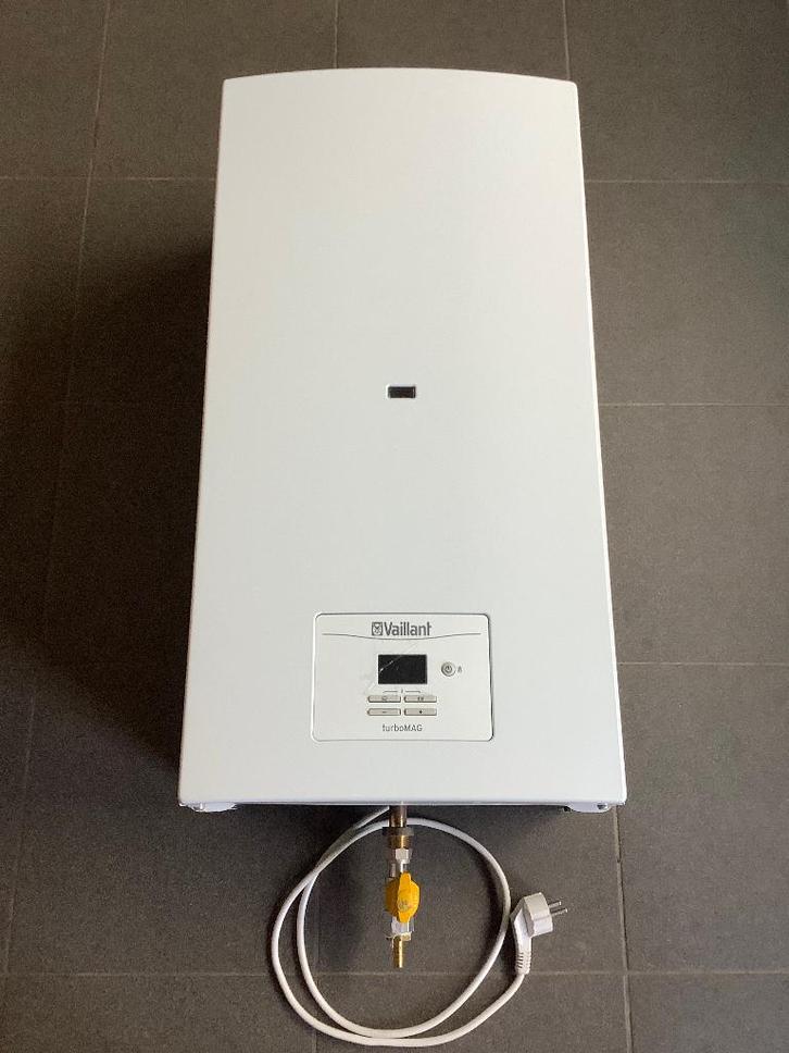 Vaillant Turbomag CV ketel 145/1T, Doe-het-zelf en Bouw, Chauffageketels en Boilers, Nieuw, Boiler, Propaan of Butaan, Minder dan 3 jaar oud