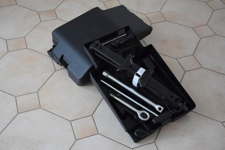 Cric à ciseaux original avec accessoires + étui - Fiat, etc., Caravanes & Camping, Camping-car Accessoires, Neuf, Enlèvement