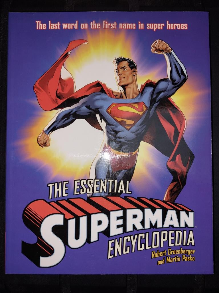 Superman & Batman Essential Encyclopedia Comic Boek, Boeken, Ophalen, Zo goed als nieuw