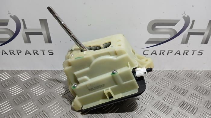 Mécanique boîte de vitesse d'un Mercedes E-Klasse, Autos : Pièces & Accessoires, Autres pièces automobiles, Mercedes-Benz, Utilisé