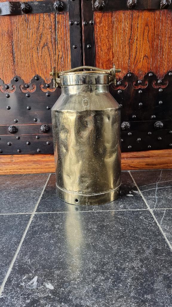 Ancien bidon à lait français en laiton patiné, Antiquités & Art, Antiquités | Email, Enlèvement