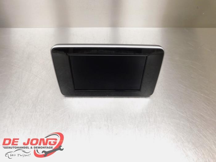 Display Multi Media regelunit van een Mercedes C-Klasse, Gebruikt, -, Ophalen of Verzenden, -