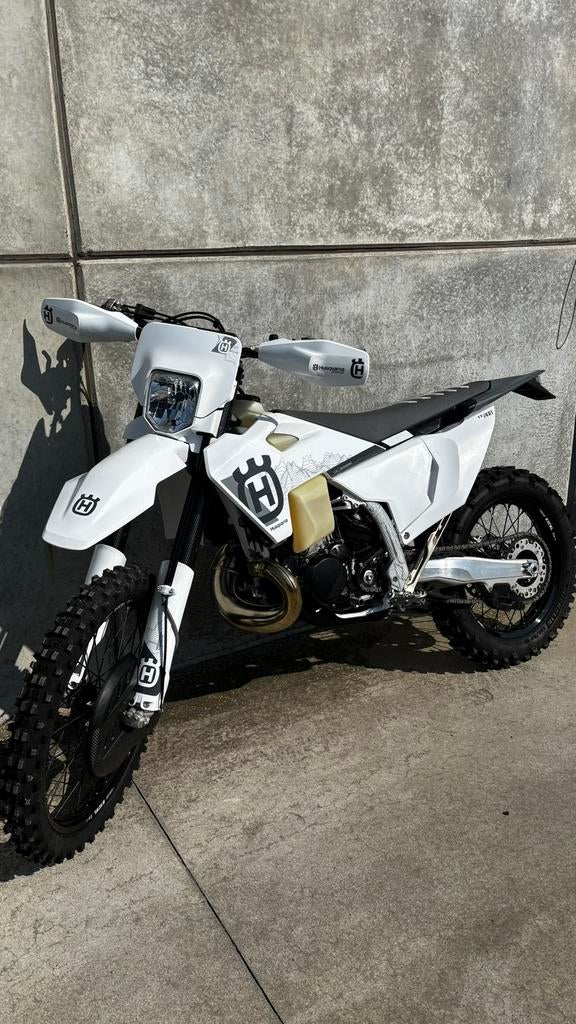 Husqvarna TE 300 Pro 2025 - 3h - parfait état, Dirt Bike, 300 cm³, Comme neuf, Enlèvement