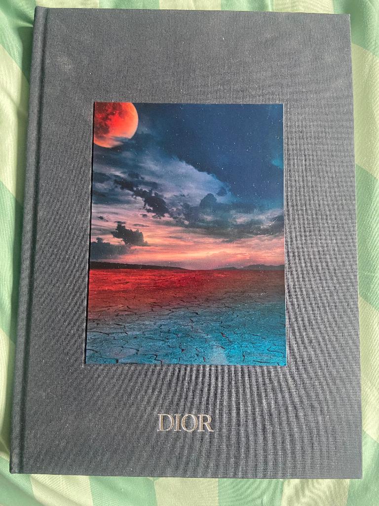 Dior design boek, Boeken, Kunst en Cultuur | Fotografie en Design, Ophalen, Nieuw, Fotografie algemeen, Diverse auteurs