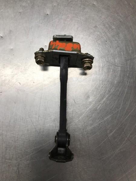 MECANISME DE VEROUILLAGE PORTE ARRIÈRE GAUCHE Yaris (P1), Utilisé, Arrière, Toyota