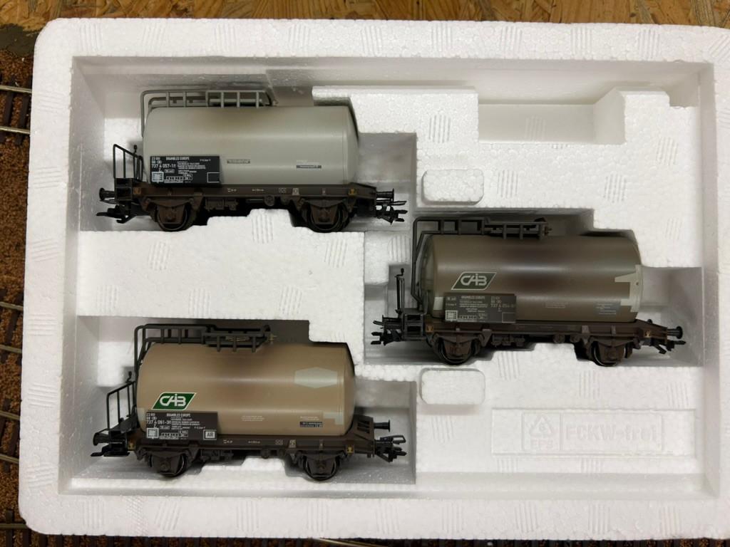 Een set CAIB-tankwagens van Märklin., Gelijkstroom, Ophalen of Verzenden, Analoog, Märklin