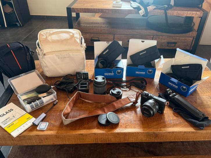 Canon M200 + 2 lenzen + volledig pakket (klaar voor gebruik), Audio, Tv en Foto, Fotocamera's Digitaal, Canon, Ophalen of Verzenden