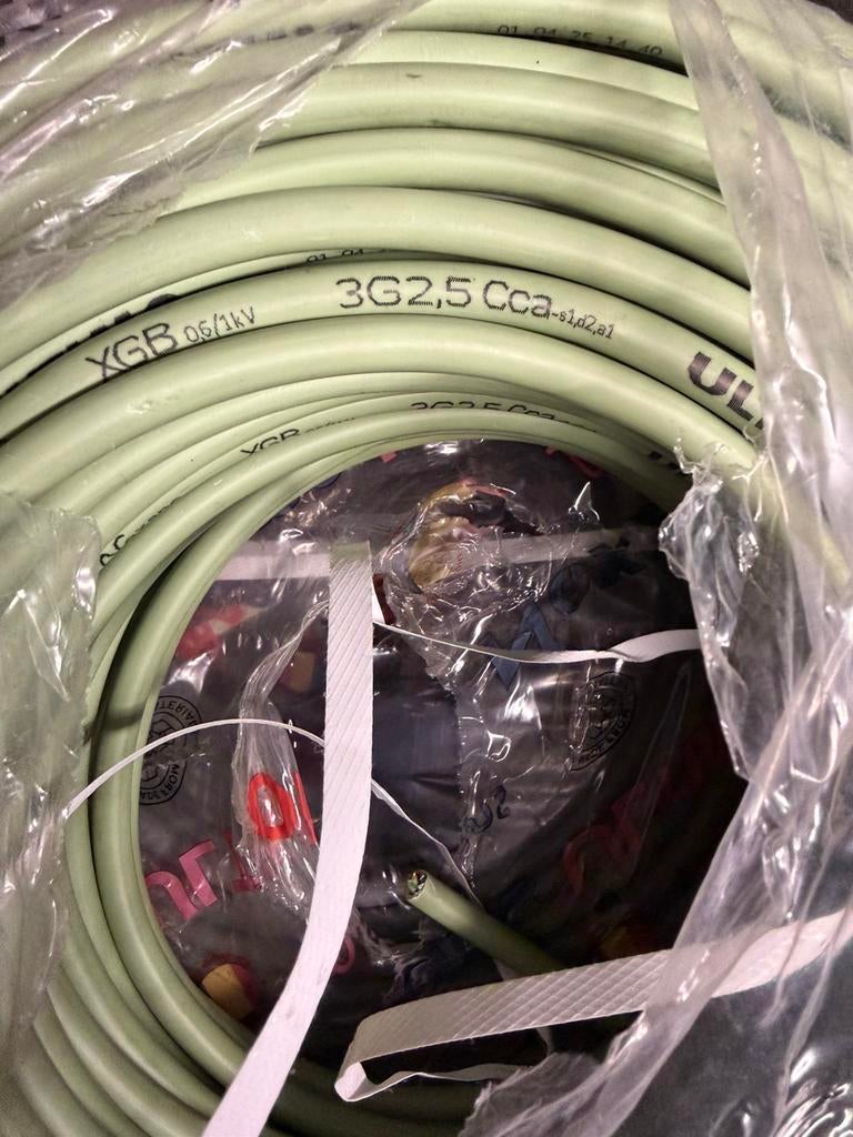 XVB 3G2,5 CCA = 120 euros/100 m, Bricolage & Construction, Électricité & Câbles, Enlèvement, Neuf